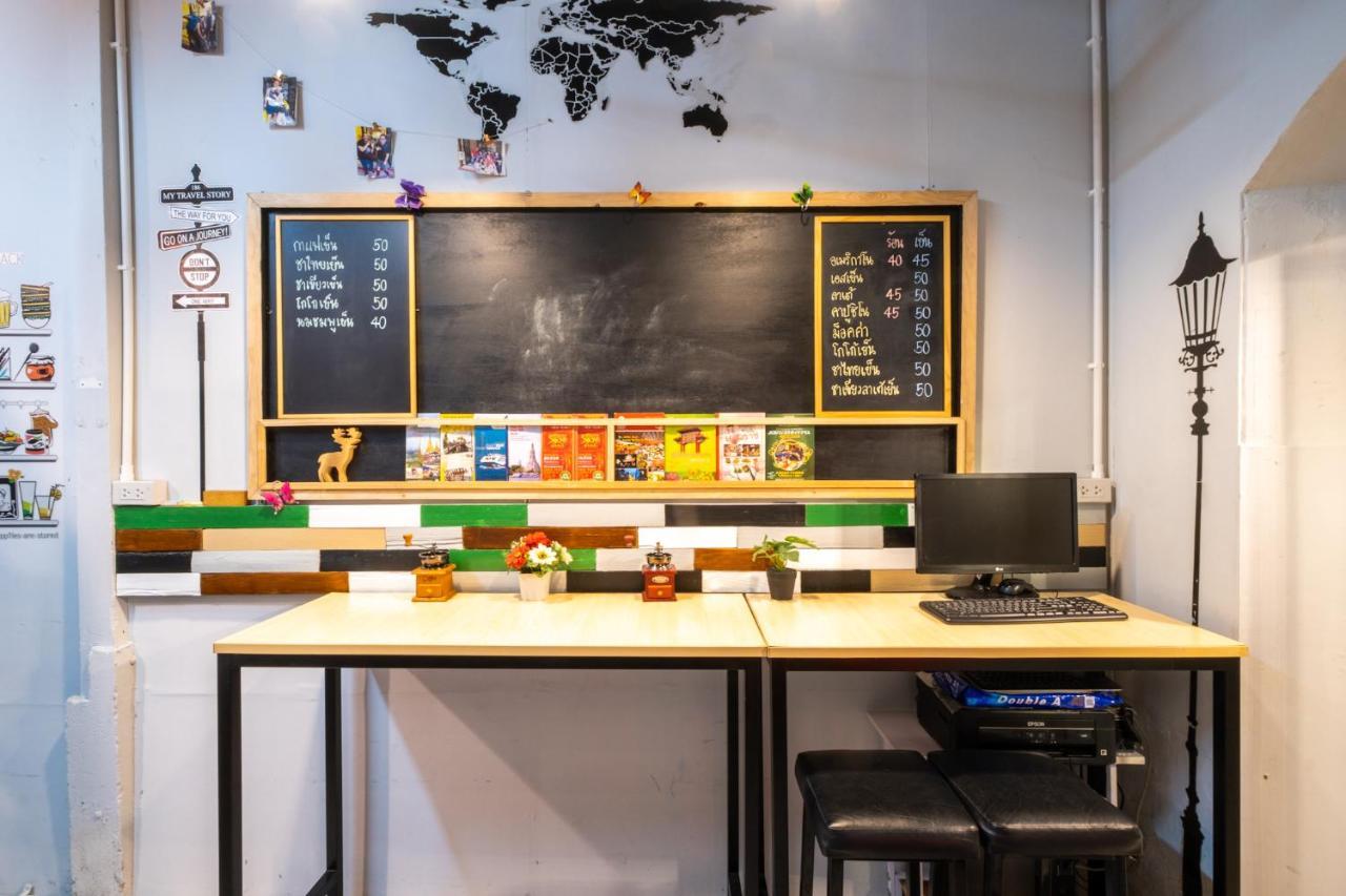 Sip N' Camp Hostel Bangkok Bagian luar foto