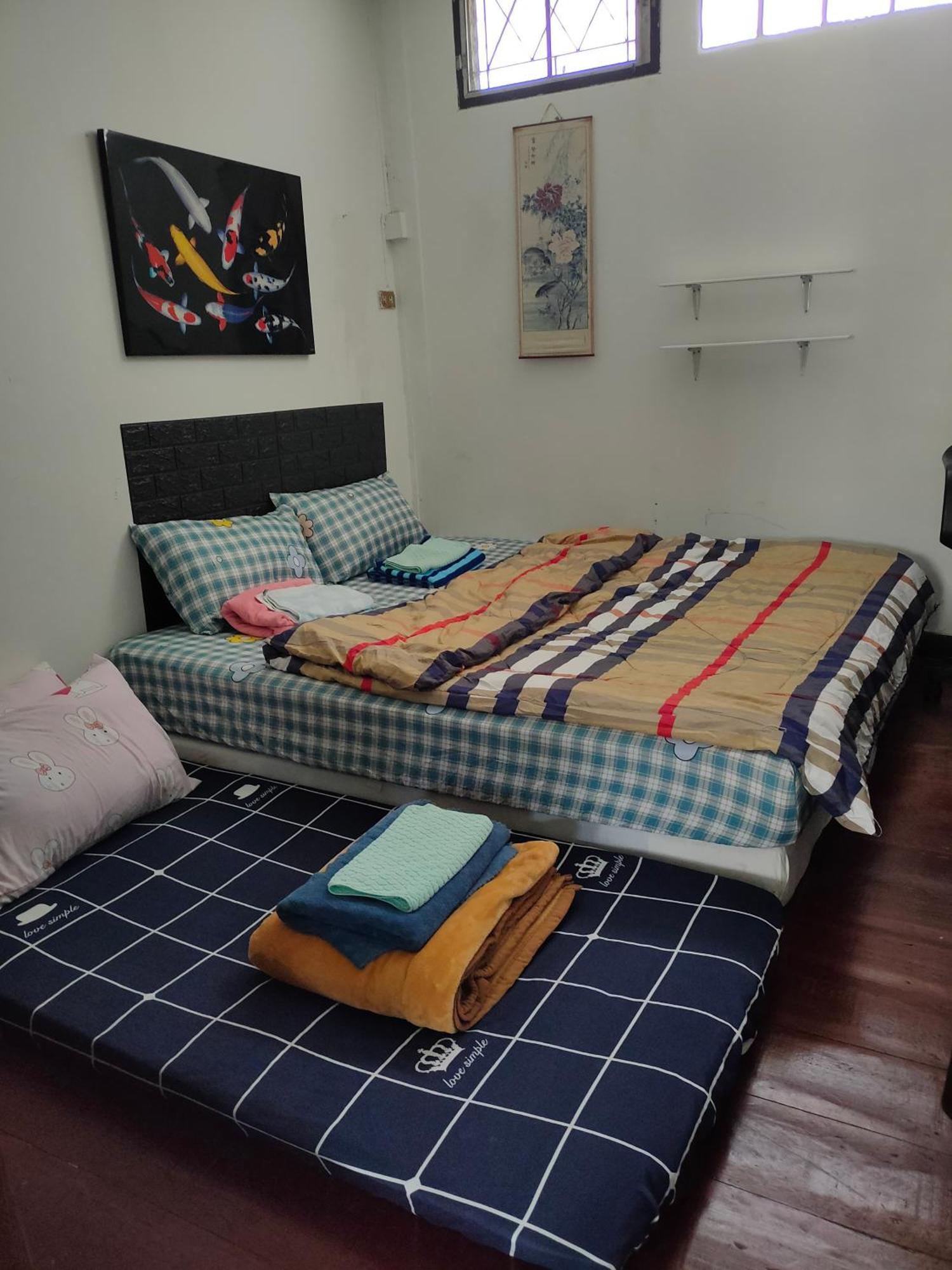 Sip N' Camp Hostel Bangkok Bagian luar foto